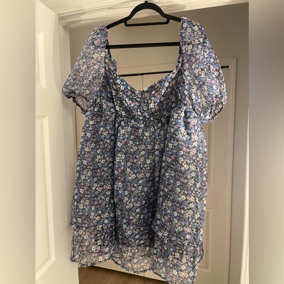 The Frolic Plus puff sleeve organza mini dress in bloom floral - Picture 6 of 14